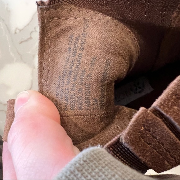 New Betsy Lug Sole CASLON boots - Picture 7 of 7